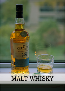 Whisky de Malta en ventana